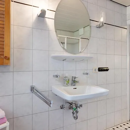 Alte Schule Klintum * Leck